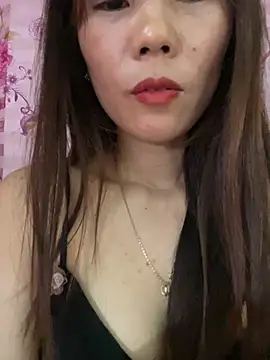 Snapshot of Moon_pusy chatting on 06-12-26, 03:05 Moon pusy online show from 06-12-26, 03:05