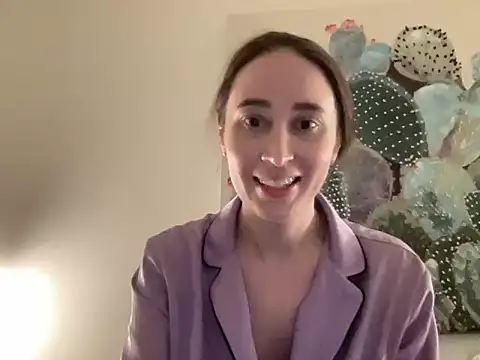 Snapshot of Ysaleth chatting on 10-10-25, 08:35 Ysaleth online show from 10-10-25, 08:35