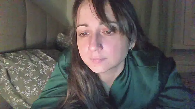 Snapshot of Avylith chatting on 10-10-25, 07:57 Avylith online show from 10-10-25, 07:57