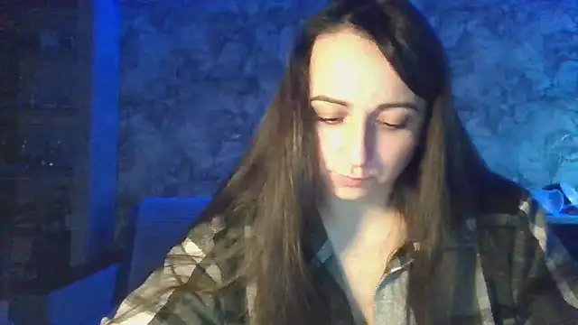 Snapshot of Avylith chatting on 10-27-25, 07:07 Avylith online show from 10-27-25, 07:07