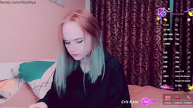 Snapshot of AliceNya_cute chatting on 10-06-25, 04:21 AliceNya cute online show from 10-06-25, 04:21