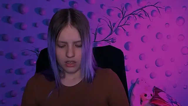 kaela spell  online show from 04-29-26, 02:26