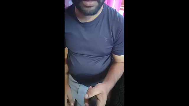 Snapshot of karandeep_Bhagat chatting on 04-22-26, 06:05 karandeep Bhagat online show from 04-22-26, 06:05