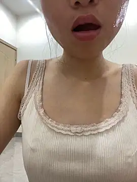 Bella sexy98 online show from 10-29-25, 03:47