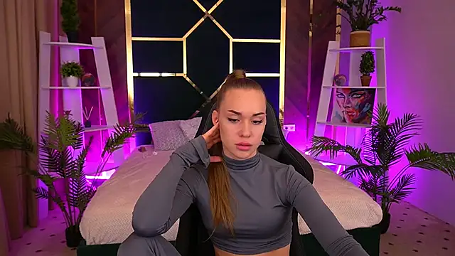 SweetAngellic online show from 10-18-25, 01:12