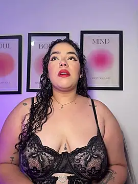 krisstenSantos online show from 06-09-26, 03:56