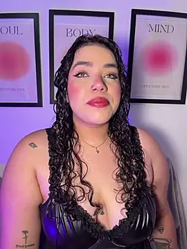 krisstenSantos online show from 06-10-26, 03:22