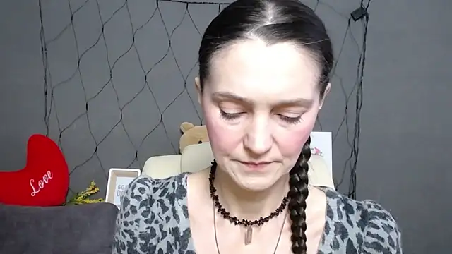 TayaFinch online show from 02-08-26, 01:14