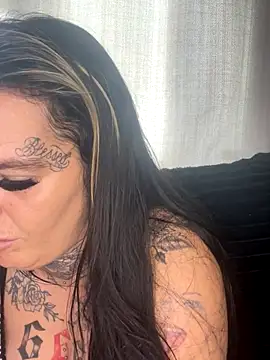 Snapshot of DIRTY_PAISLEY_X chatting on 09-25-25, 01:15 DIRTY PAISLEY X online show from 09-25-25, 01:15