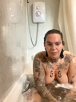 Snapshot of DIRTY_PAISLEY_X chatting on 10-20-25, 03:12 DIRTY PAISLEY X online show from 10-20-25, 03:12