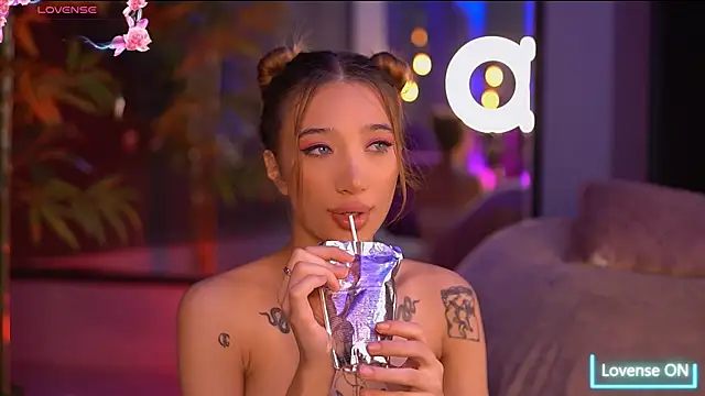 SiennaJayden online show from 10-28-25, 06:32