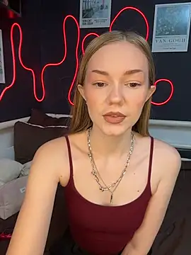 MilaMoone online show from 02-15-26, 11:08