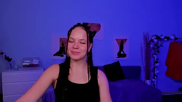 BetsyKiss online show from 10-18-25, 05:14