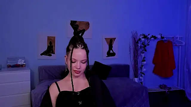 BetsyKiss online show from 11-14-25, 05:28