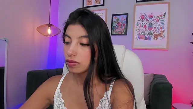 Tiffany Low online show from 07-04-26, 05:41