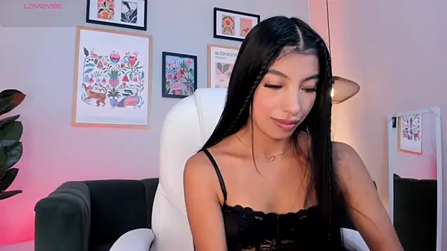 Tiffany Low online show from 07-16-26, 12:11