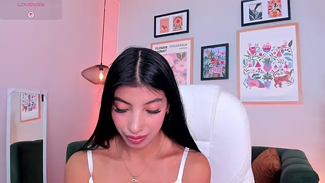 Tiffany Low online show from 07-21-26, 01:24