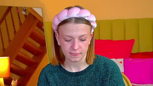 BeatriceBinoche online show from 04-22-26, 06:42