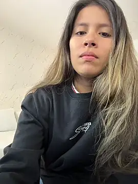 EMILIIA RICHTER   online show from 08-02-26, 11:30