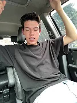 mattebret11 online show from 10-28-25, 04:53