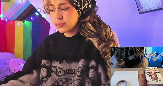 NekoWaifu online show from 11-28-25, 01:47