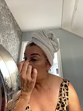 PoppyPrincessxox online show from 10-02-25, 09:38