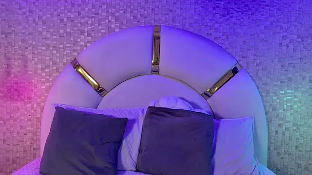 paulina cano online show from 09-18-25, 09:17