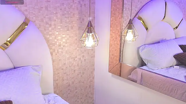 paulina cano online show from 10-20-25, 07:14