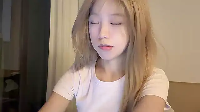 Snapshot of Meng_777 chatting on 05-24-26, 01:38 Meng 777 online show from 05-24-26, 01:38