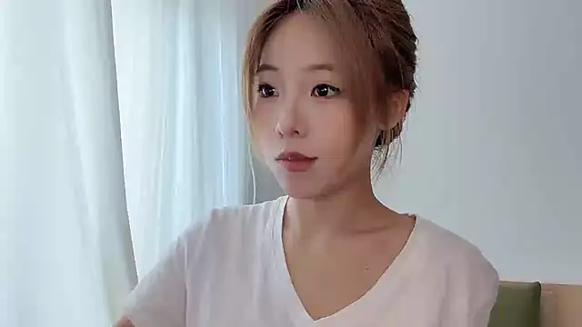 Snapshot of Meng_777 chatting on 06-19-26, 07:56 Meng 777 online show from 06-19-26, 07:56