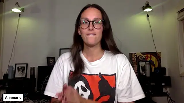 annmarieferrara online show from 10-08-25, 02:31