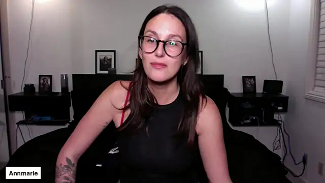 annmarieferrara online show from 10-22-25, 02:34