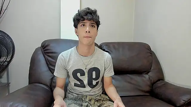 Xam Collen online show from 10-27-25, 03:38