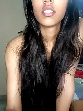 Snapshot of reetika6375 chatting on 09-22-25, 12:51 reetika6375 online show from 09-22-25, 12:51