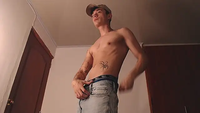 Snapshot of jaico_santos chatting on 11-25-25, 11:05 jaico santos online show from 11-25-25, 11:05