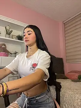 camila1 torres  online show from 11-24-25, 11:26