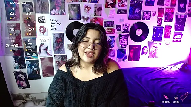 Roxy f w online show from 04-21-26, 04:34