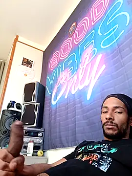 Mikaaa97 online show from 04-15-26, 08:32