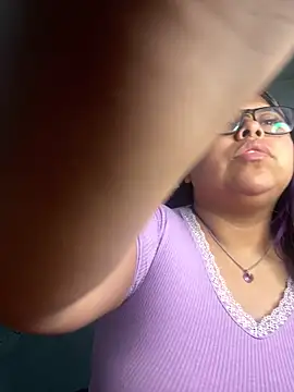 Snapshot of Lunarebelde chatting on 12-16-25, 10:20 Lunarebelde online show from 12-16-25, 10:20