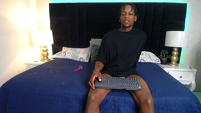 SkylerBigxxx online show from 06-05-26, 04:08