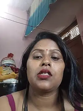 Jasmine Januja online show from 06-17-26, 06:05