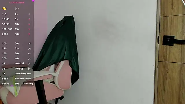 Yuni kim online show from 11-28-25, 02:53