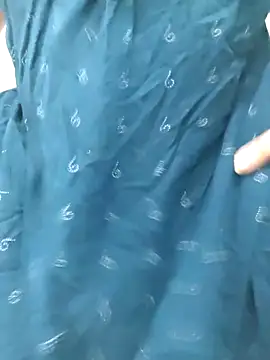 Snapshot of telugu_honey1 chatting on 02-25-26, 07:23 telugu honey1 online show from 02-25-26, 07:23