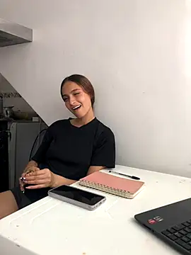 KaMila M00N online show from 11-18-25, 07:29