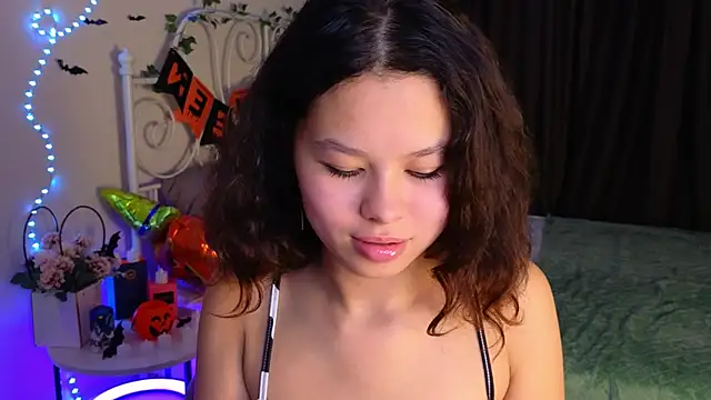 moco choco online show from 10-29-25, 08:27