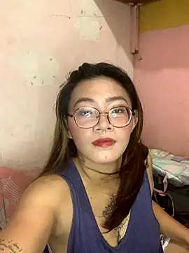 Snapshot of Vivory_Sweet chatting on 10-13-25, 04:56 Vivory Sweet online show from 10-13-25, 04:56