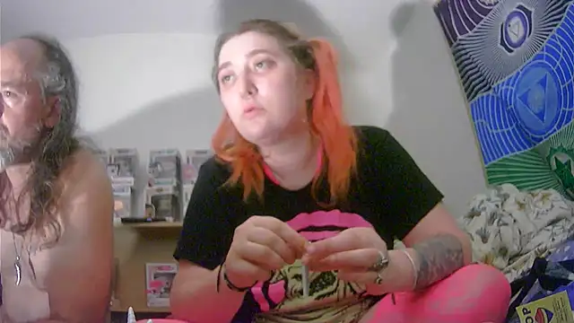 Violet-Dreamz333 online show from 09-22-25, 01:07