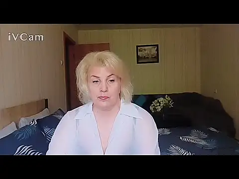Snapshot of Solveth chatting on 08-03-26, 10:21 Solveth online show from 08-03-26, 10:21