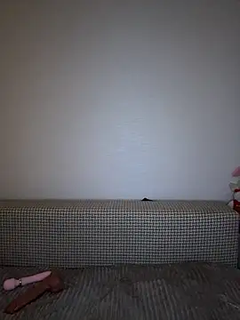 Snapshot of MissOyee chatting on 10-11-25, 06:28 MissOyee online show from 10-11-25, 06:28