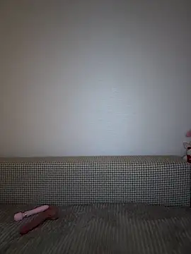 Snapshot of MissOyee chatting on 10-15-25, 06:19 MissOyee online show from 10-15-25, 06:19